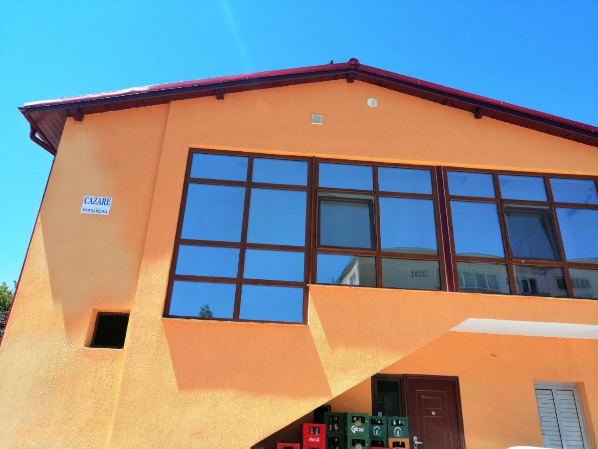 Casa Gabi'S Hotel Orşova Buitenkant foto